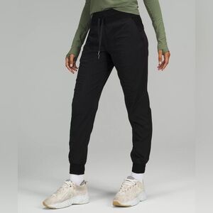 Lululemon Dance Studio Jogger *Full Length Black Size 4